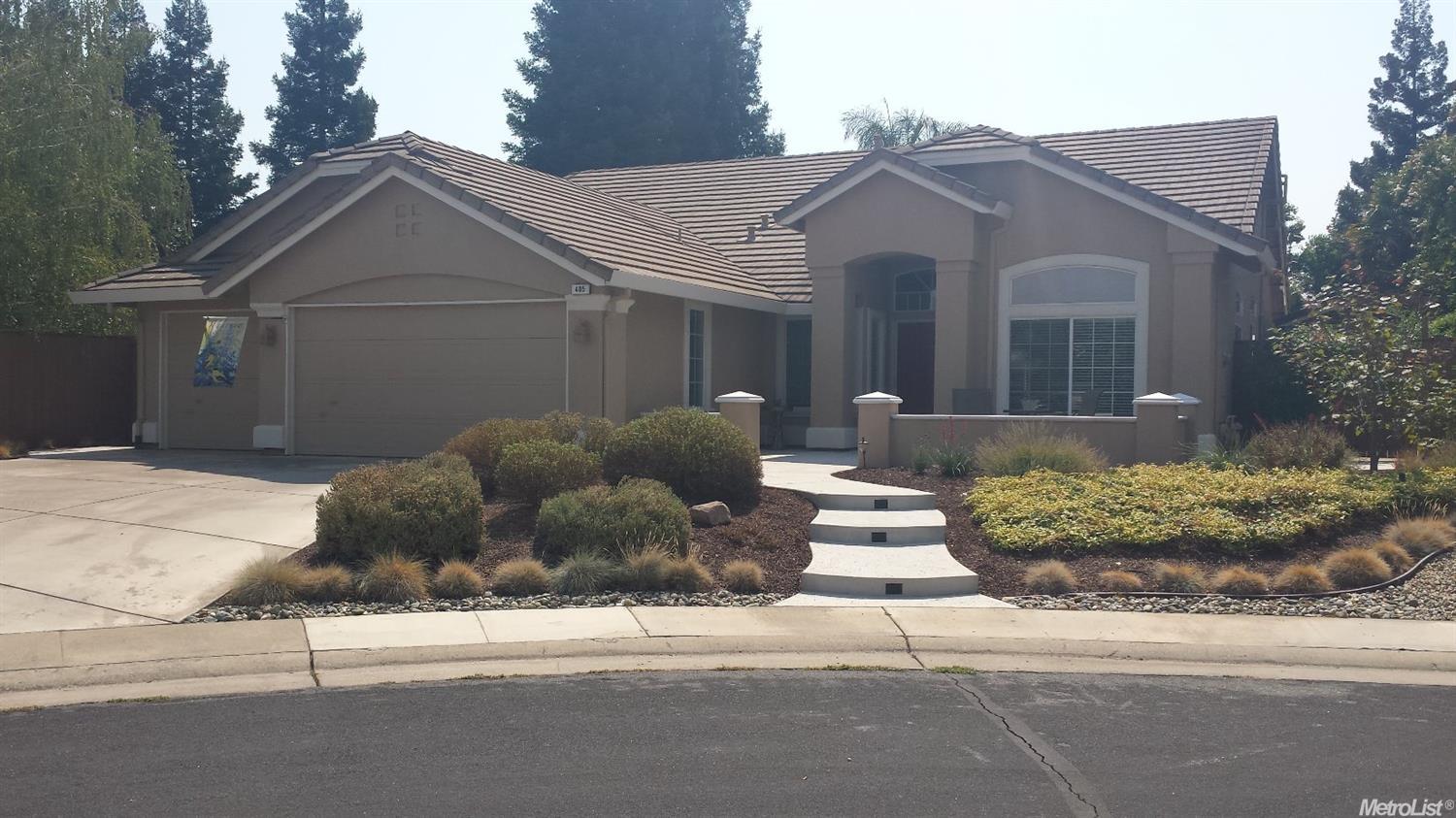 Front View 405 Brisa Ribera Ct 