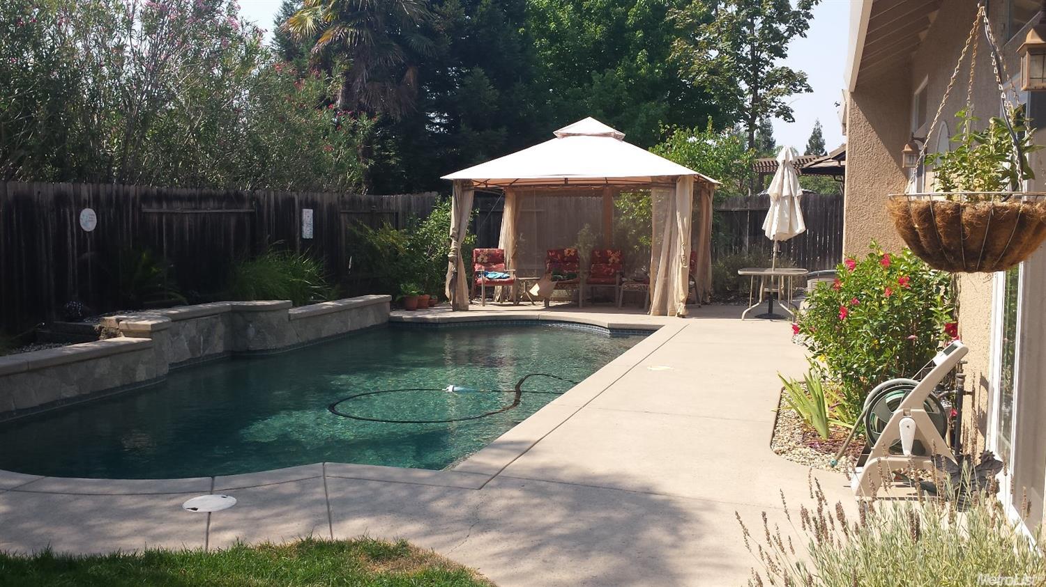 pool 405 Brisa Ribera Ct